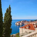 Daire Purple Seaview *