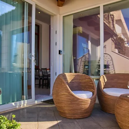 Purple Seaview دوبروفينك